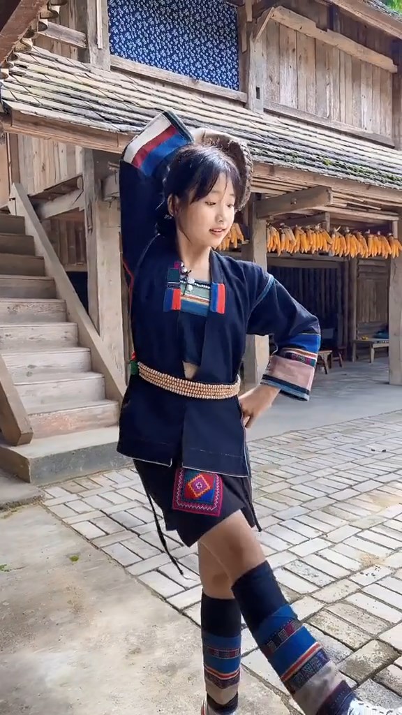 น้องมี่